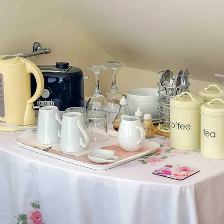 Smallholding Retreat Couette-café